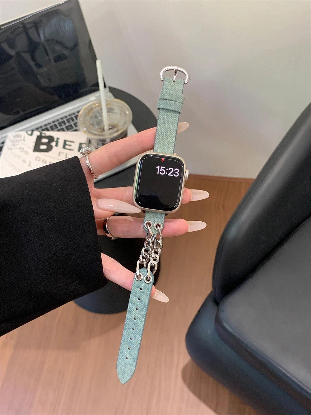 40914205999178|40914206031946|40914206064714