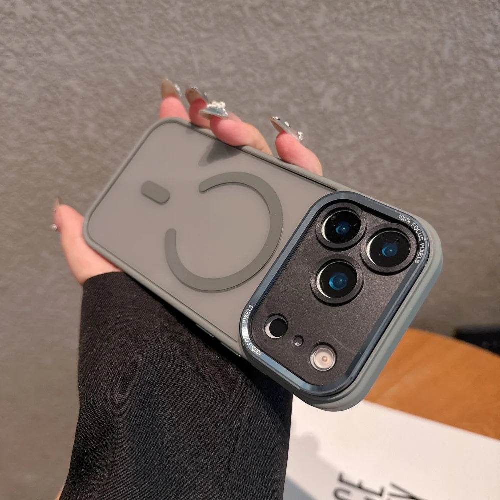 MagClear Armor Transparent MagSafe Case