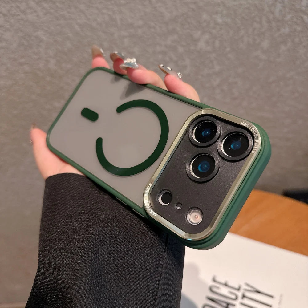 MagClear Armor Transparent MagSafe Case