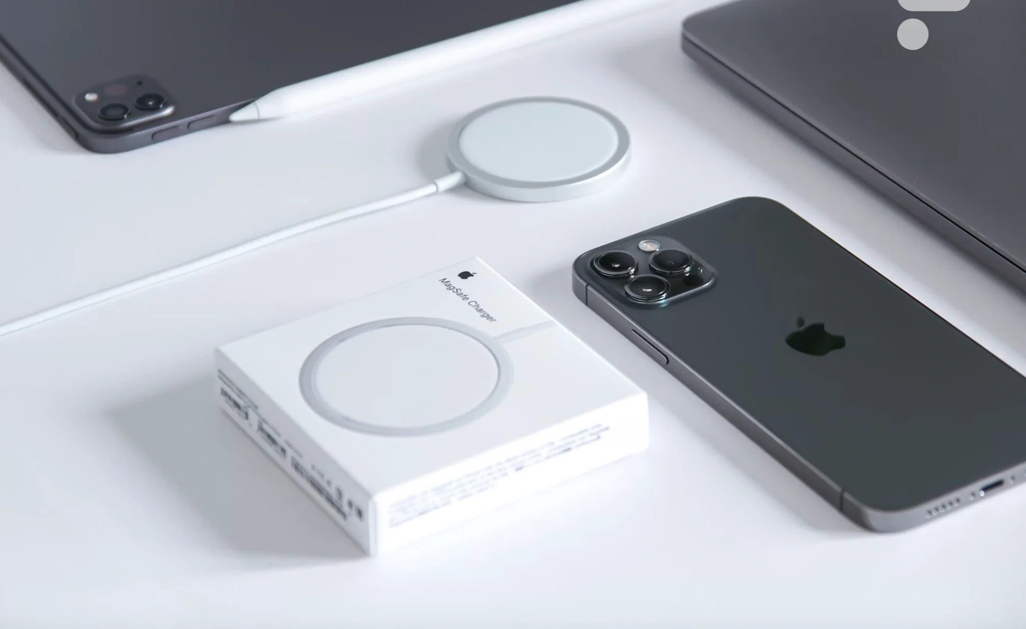 Best MagSafe Cases for iPhone 17