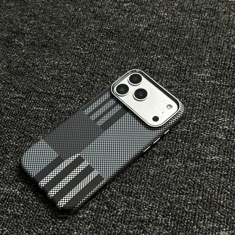 Carbon Pattern Shock-Resistant MagSafe Case - Bella Straps