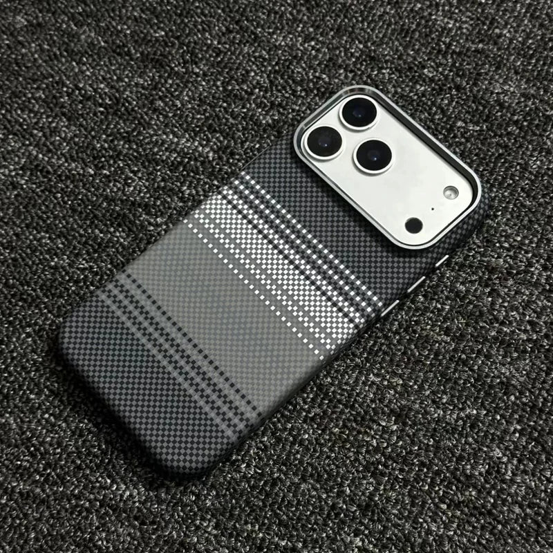 Carbon Pattern Shock-Resistant MagSafe Case - Bella Straps
